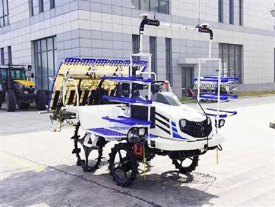 Transplanter Beras Pertanian