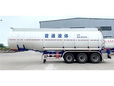 Semi-trailer transportasi makanan cair